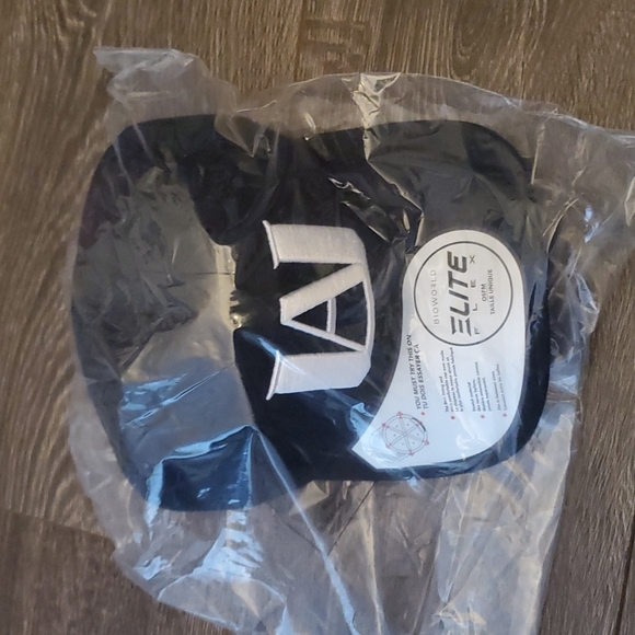 MHA Streth Pre Curve Snapback - my Hero Academia Brand New - Picture 2 of 7